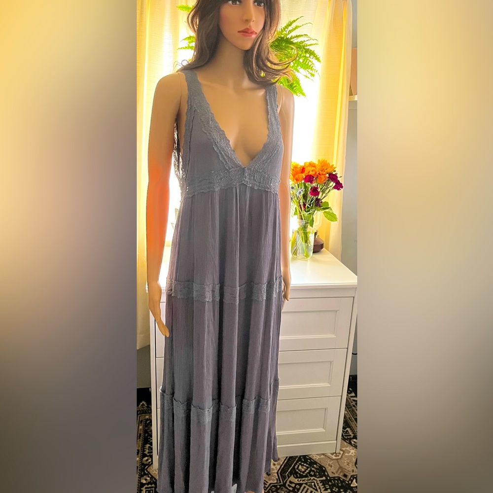 Vici Large long Boho dress with lace.